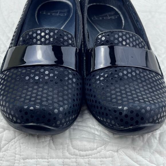 Dansko Women 36 (US 6-6.5) Black Textured Suede Slip On Summer Loafer Shoe - Picture 6 of 9